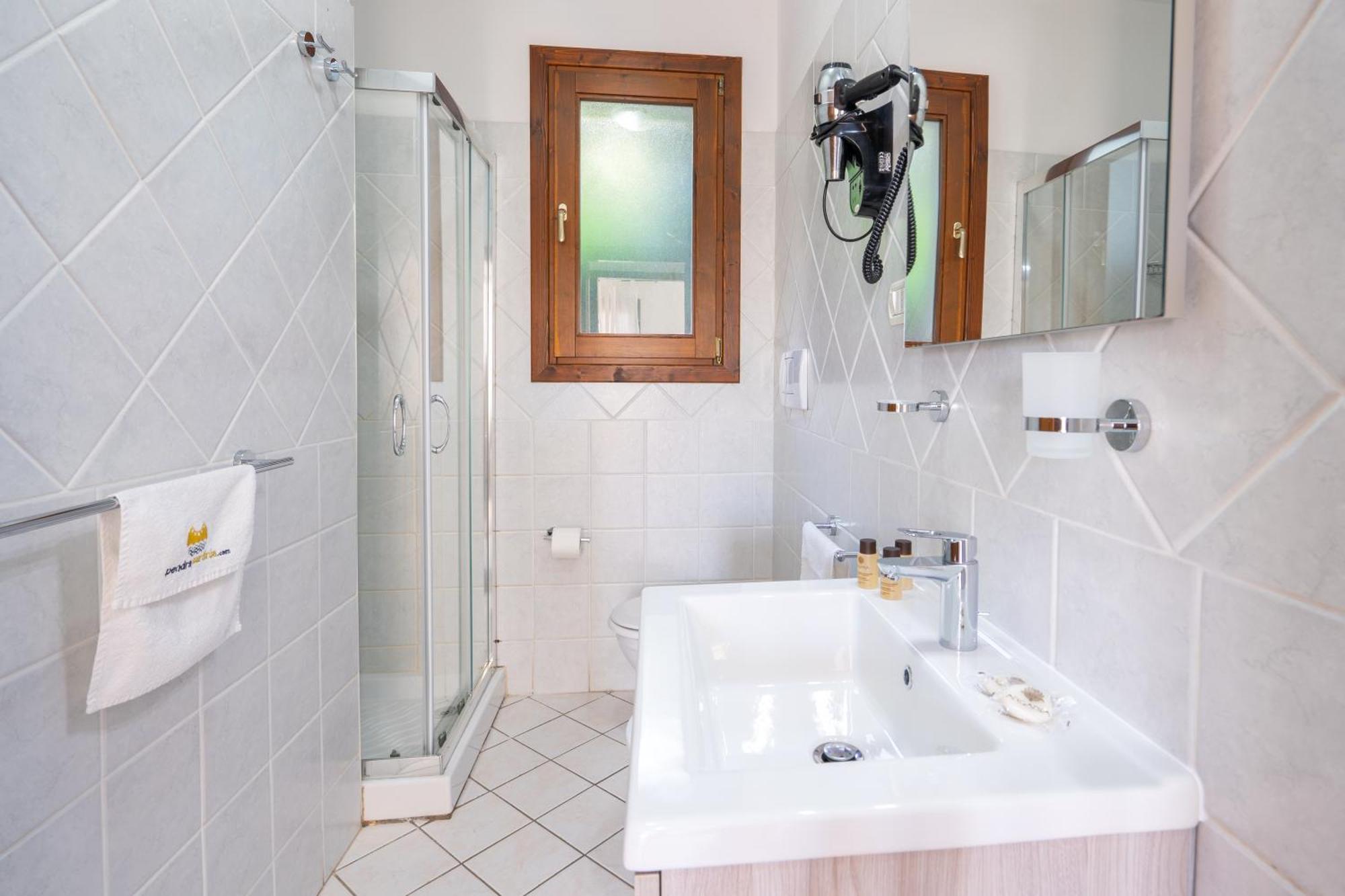 Il Borgo Di Badesi Aparthotel Eksteriør bilde