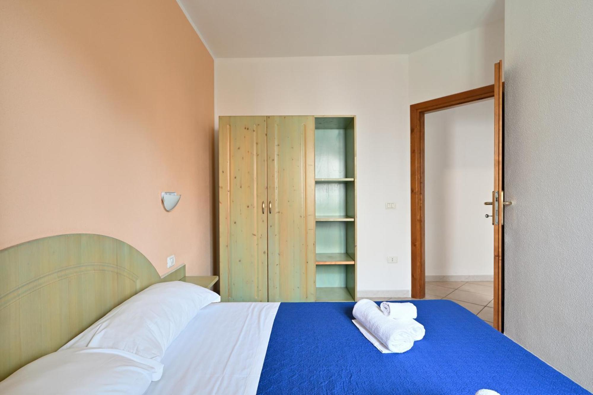 Il Borgo Di Badesi Aparthotel Eksteriør bilde